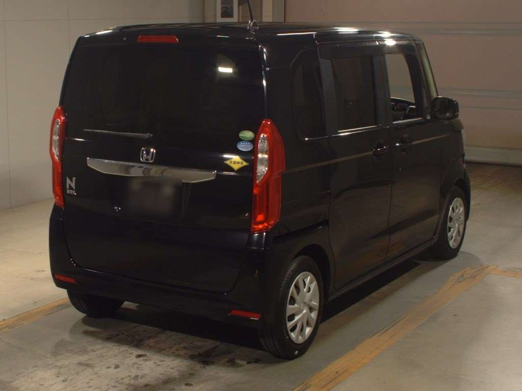 2017 Honda N-BOX JF3[1]