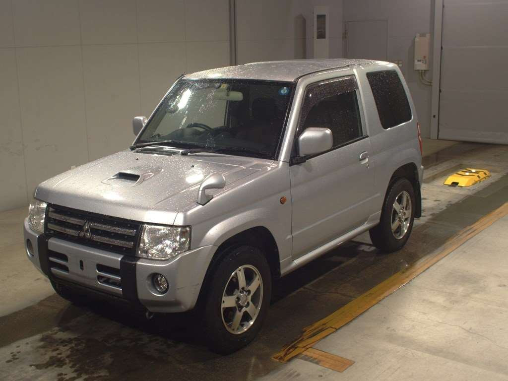 2010 Mitsubishi Pajero Mini H58A[0]