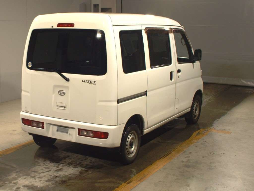 2014 Daihatsu Hijet Cargo S321V[1]