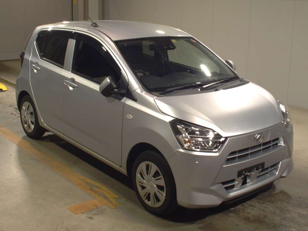 2021 Daihatsu Mira es LA350S[2]