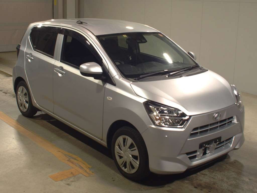 2021 Daihatsu Mira es LA350S[2]