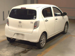 2015 Daihatsu Mira es