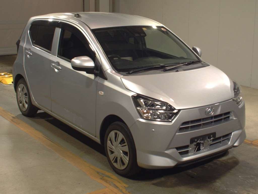 2021 Daihatsu Mira es LA350S[2]