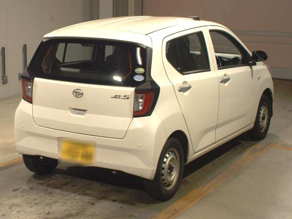 2020 Daihatsu Mira es LA350S[1]