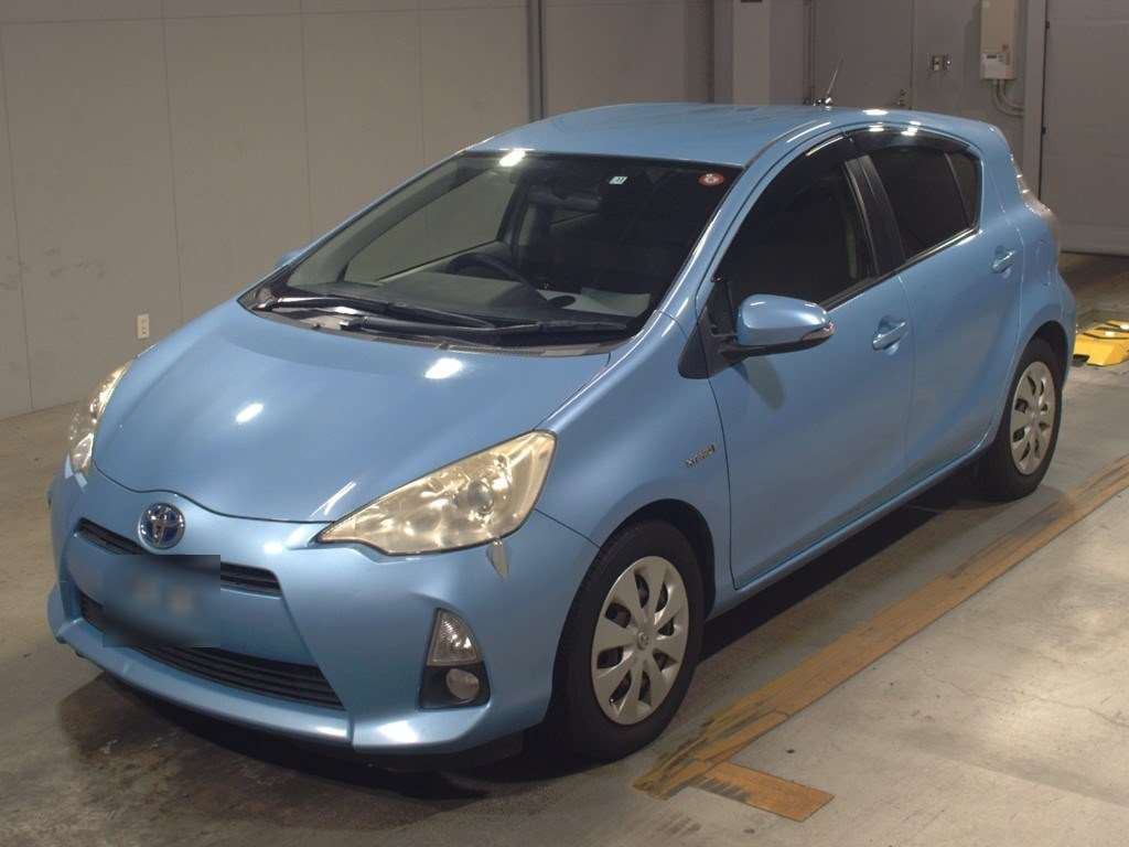 2012 Toyota Aqua NHP10[0]