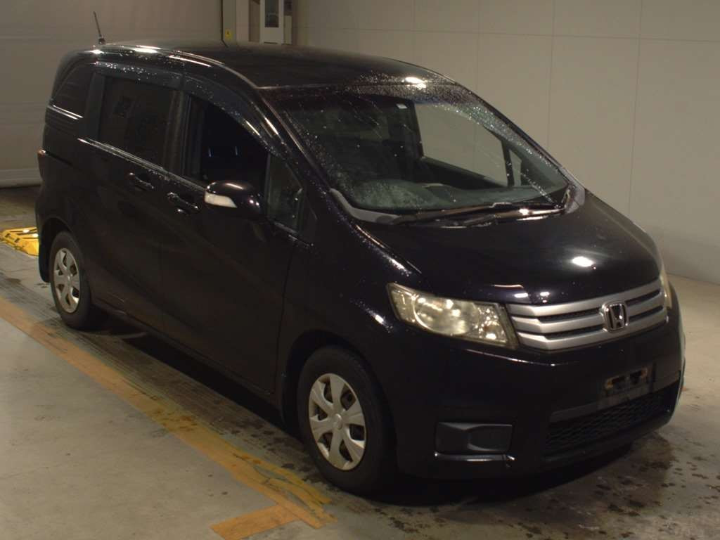 2011 Honda Freed Spike GB3[2]