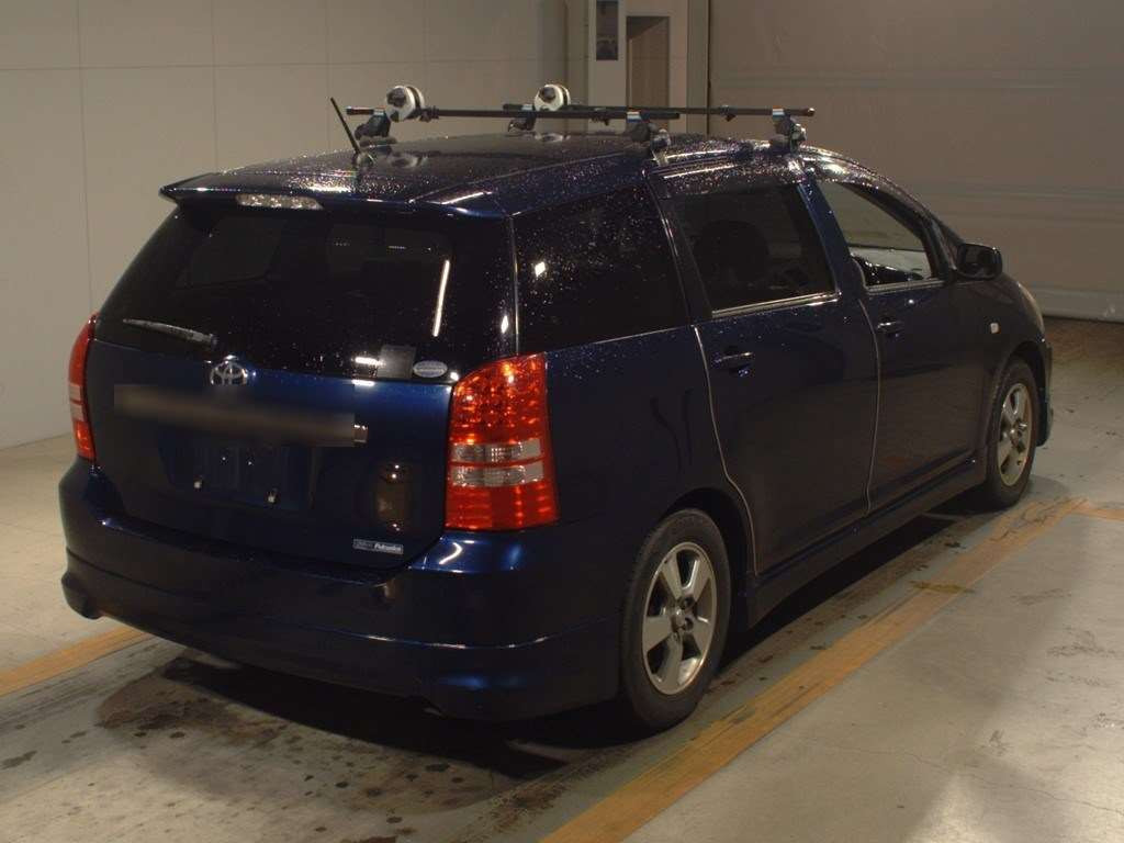 2003 Toyota Wish ZNE10G[1]