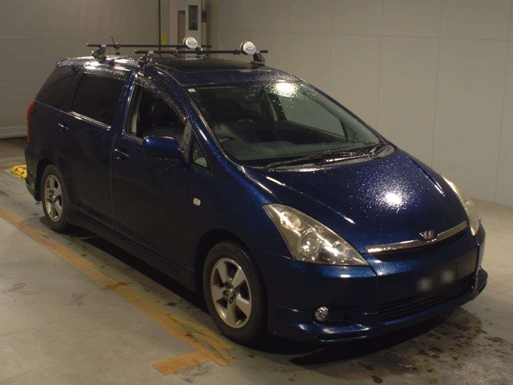 2003 Toyota Wish ZNE10G[2]