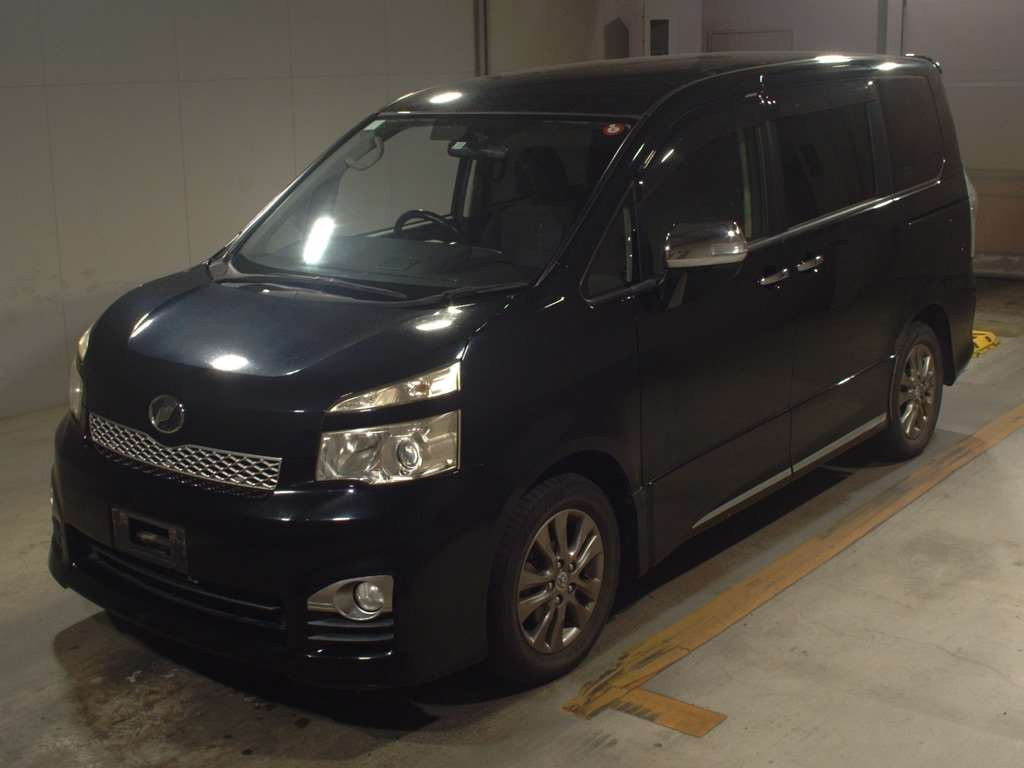 2011 Toyota Voxy ZRR70W[0]