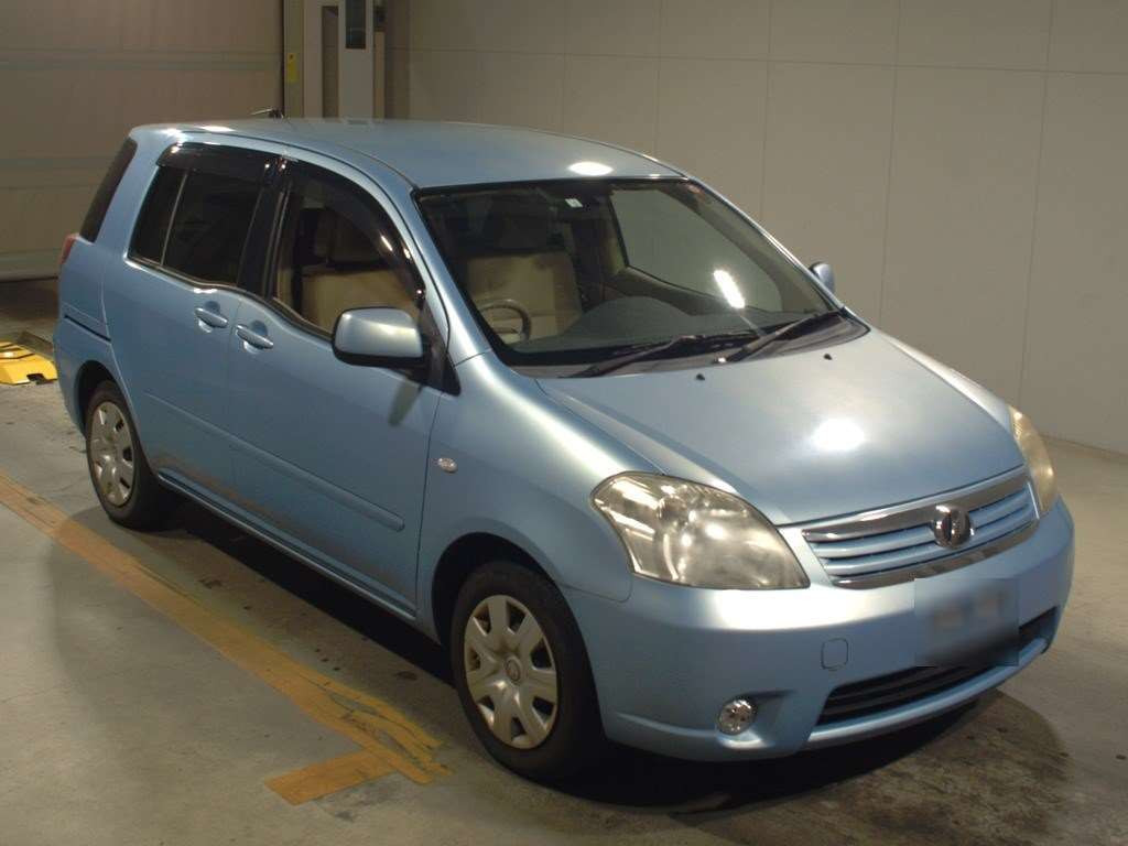 2010 Toyota Raum NCZ20[2]