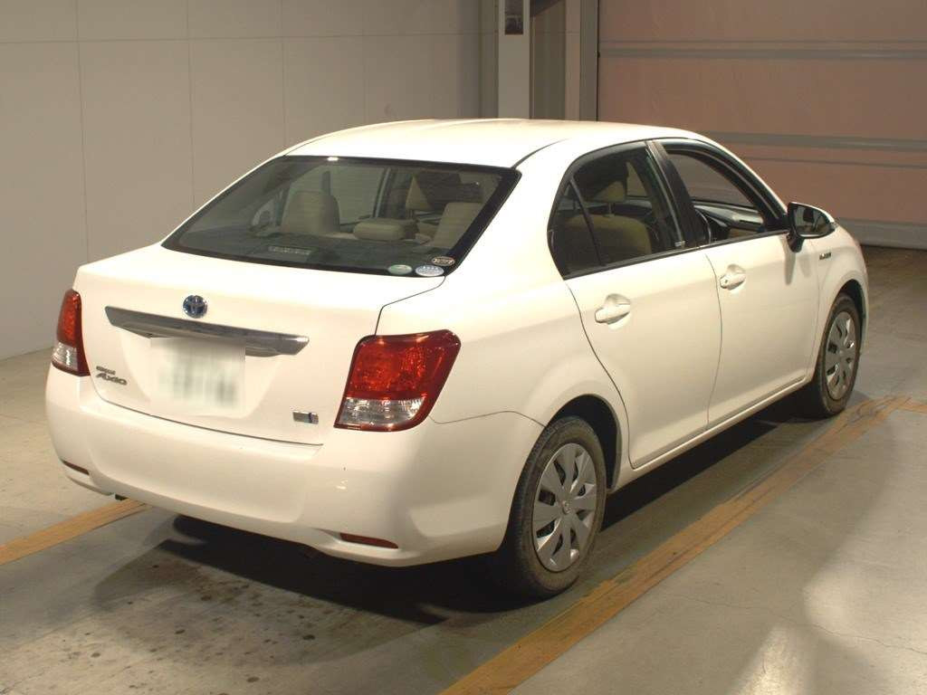 2014 Toyota Corolla Axio NKE165[1]