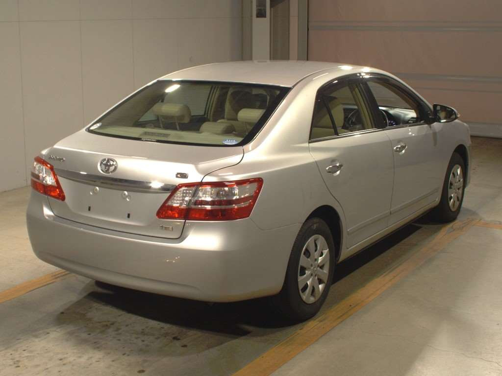 2013 Toyota Premio ZRT261[1]