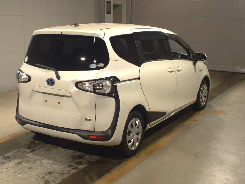 2017 Toyota Sienta NHP170G[1]