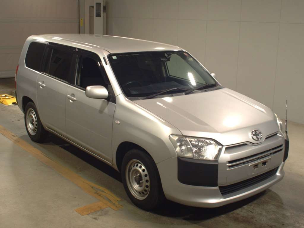 2017 Toyota Probox NSP160V[2]