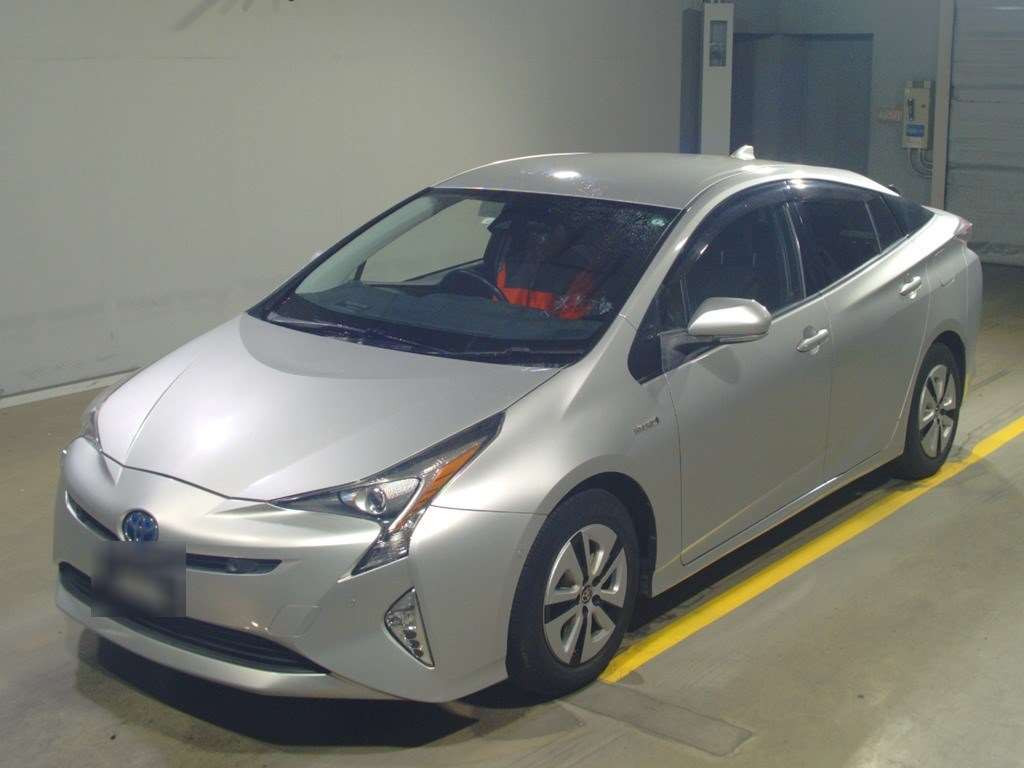 2016 Toyota Prius ZVW51[0]