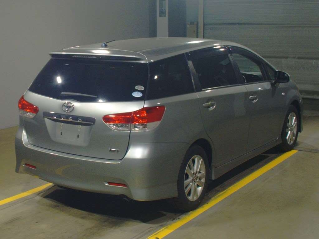 2012 Toyota Wish ZGE20W[1]