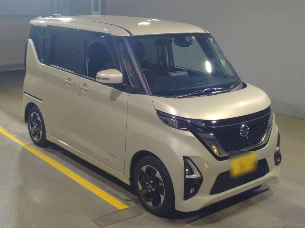 2022 Nissan Roox B44A[2]