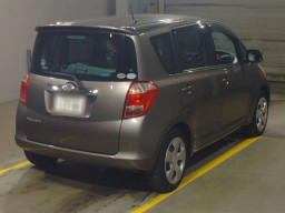 2006 Toyota Ractis