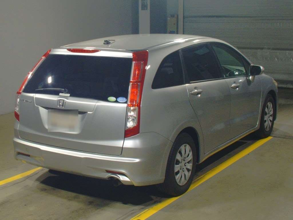 2011 Honda Stream RN6[1]