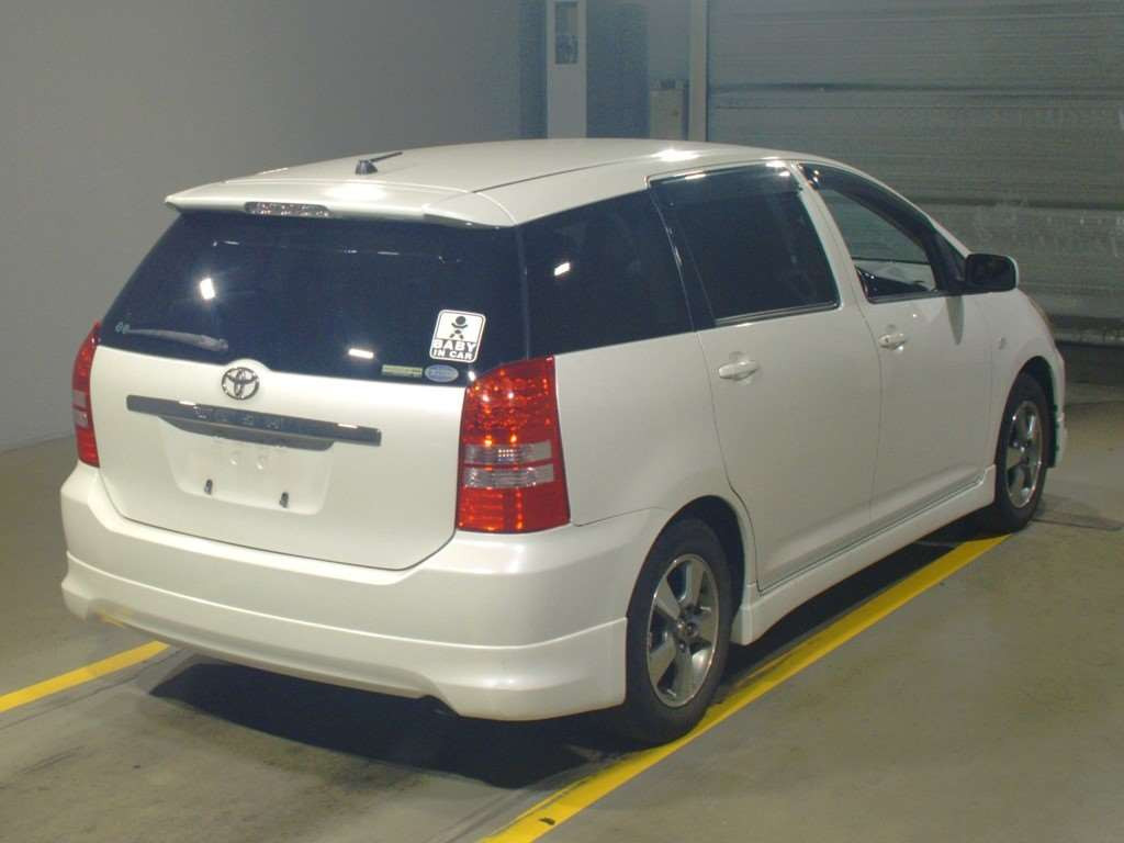 2003 Toyota Wish ZNE10G[1]