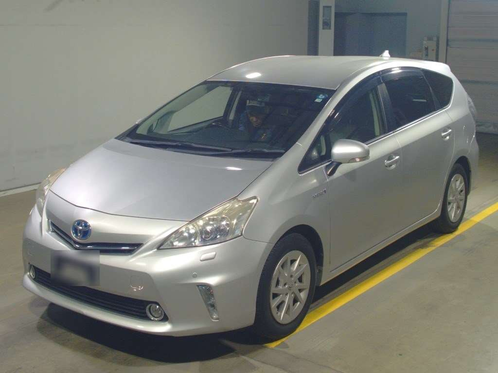 2012 Toyota Prius alpha ZVW40W[0]