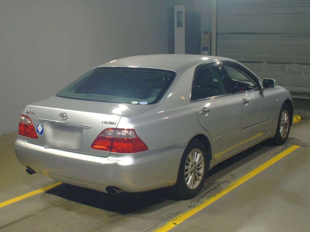 2007 Toyota Crown GRS182[1]