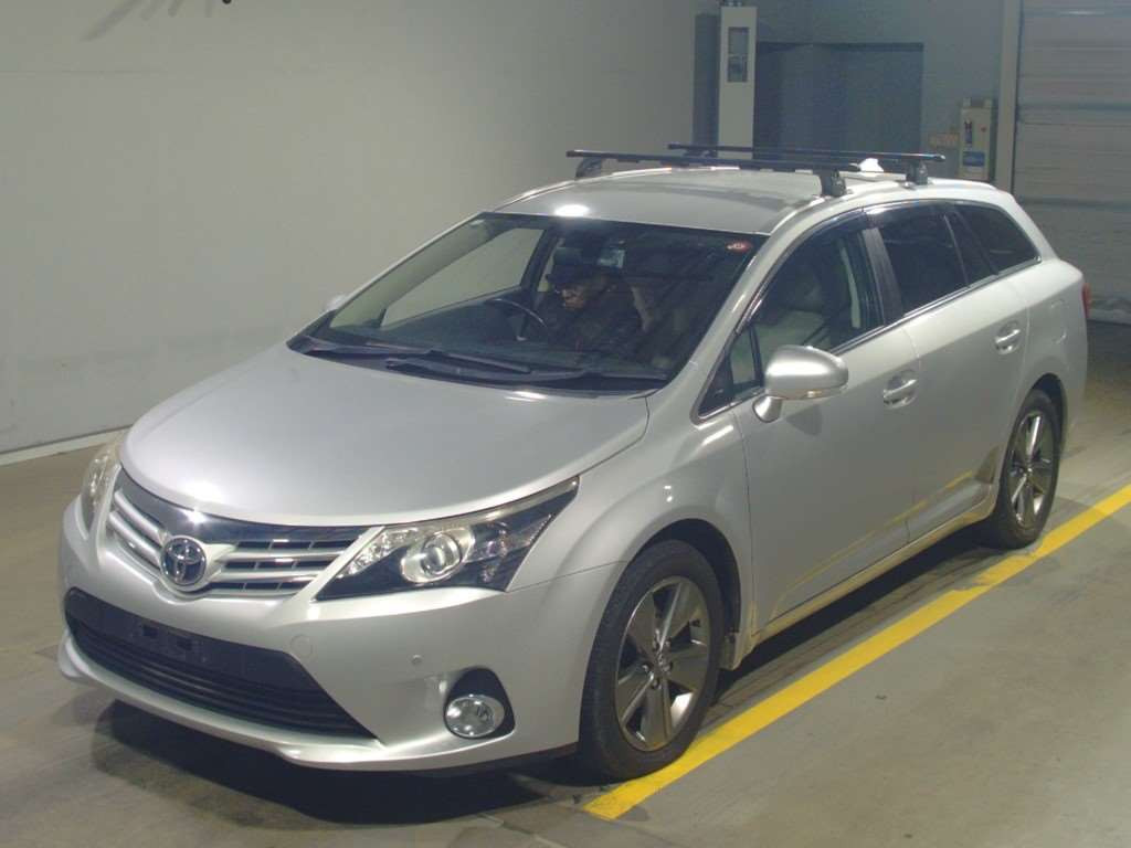 2014 Toyota Avensis Wagon ZRT272W[0]