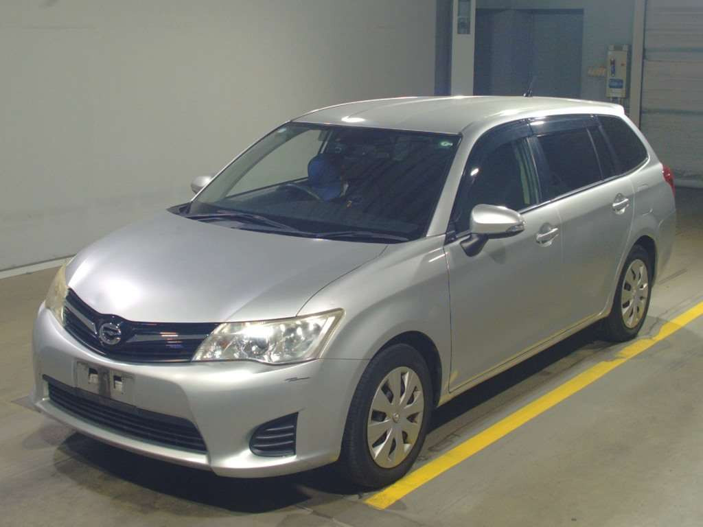 2013 Toyota Corolla Fielder NZE161G[0]