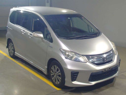 2011 Honda Freed hybrid