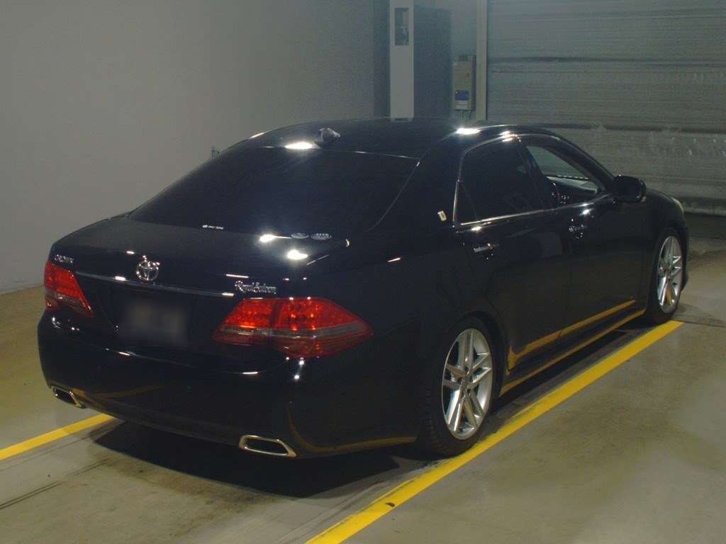 2008 Toyota Crown GRS200[1]