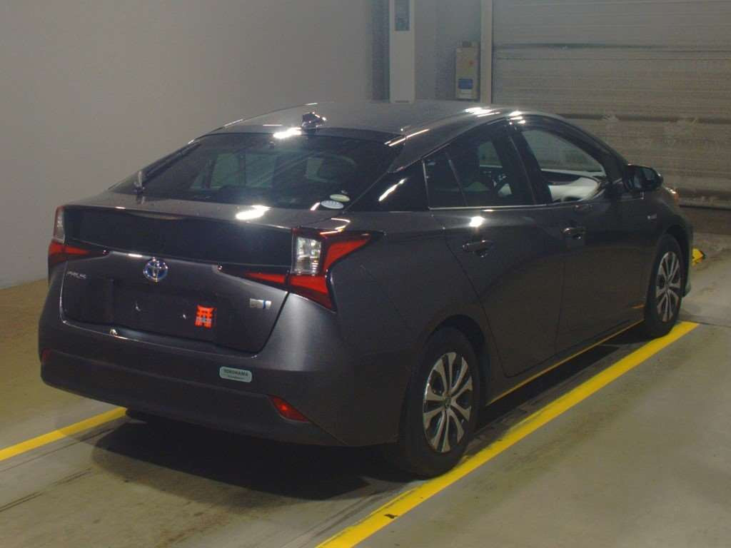 2020 Toyota Prius ZVW51[1]