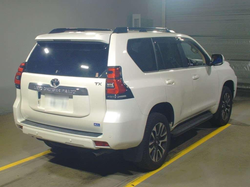 2023 Toyota Land Cruiser Prado TRJ150W[1]