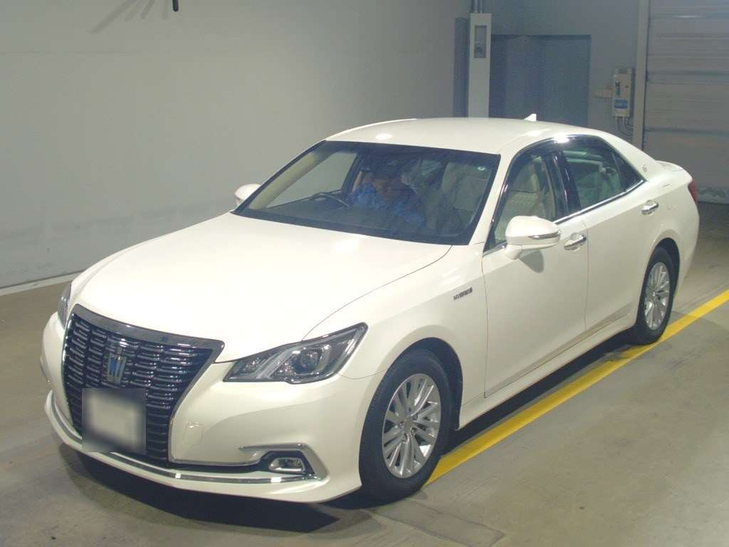 2017 Toyota Crown Hybrid AWS210[0]