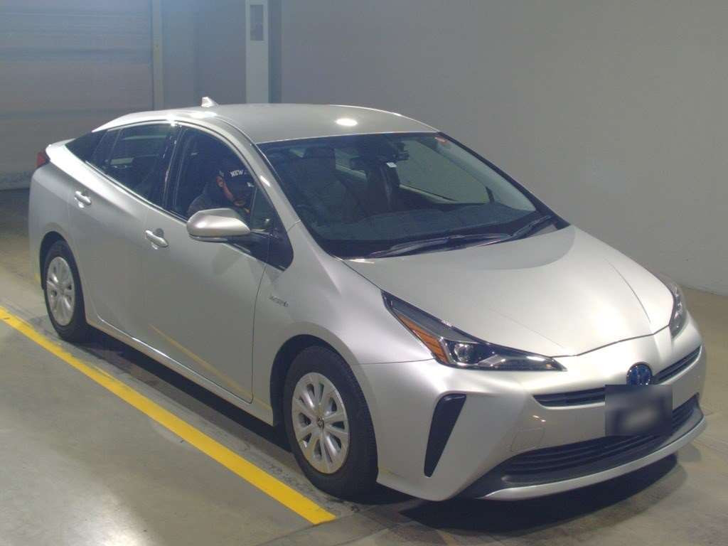 2019 Toyota Prius ZVW51[2]