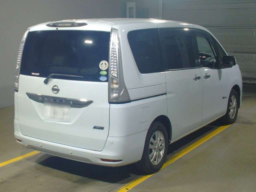 2014 Nissan Serena HC26[1]