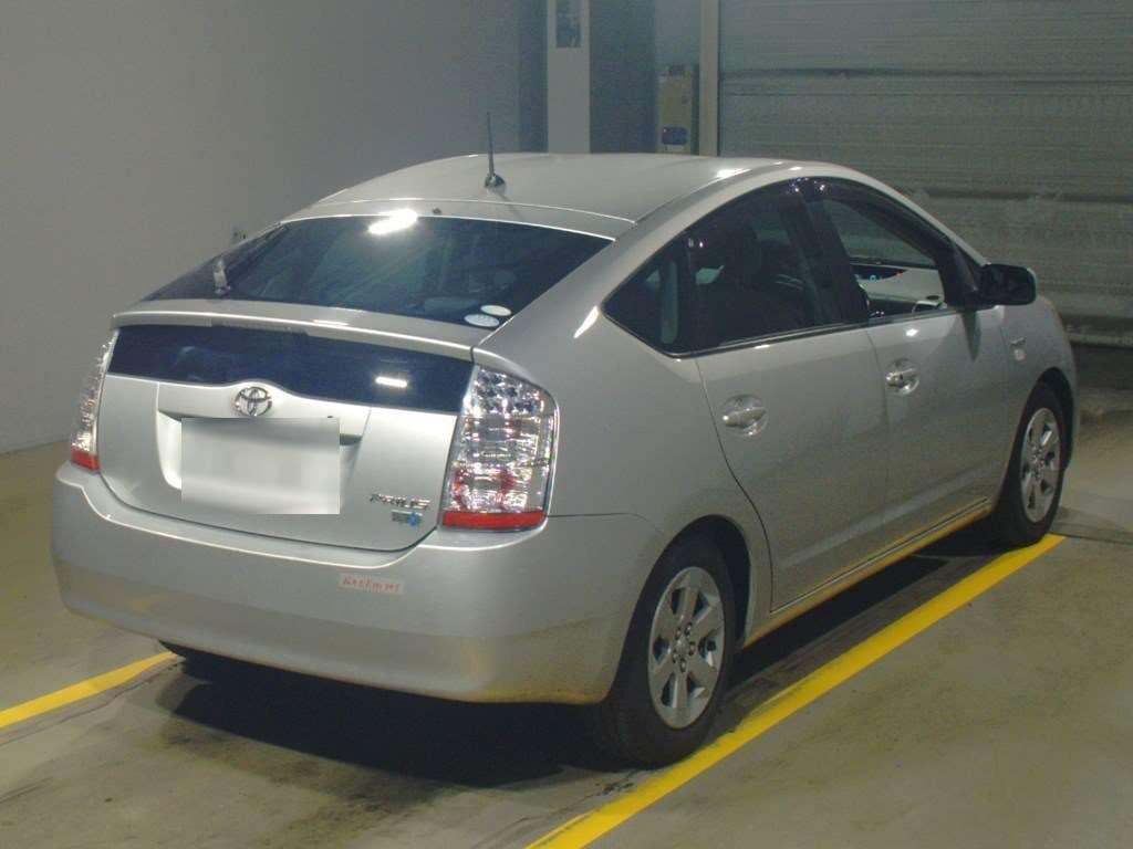 2008 Toyota Prius NHW20[1]