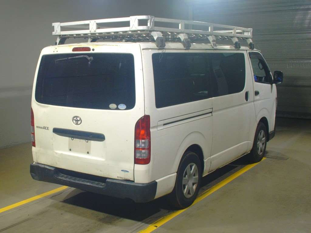 2014 Toyota Regiusace Van KDH201V[1]