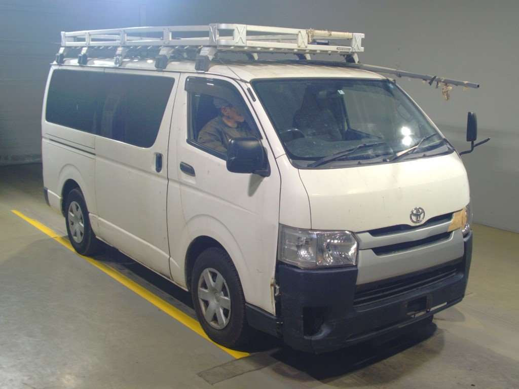 2014 Toyota Regiusace Van KDH201V[2]