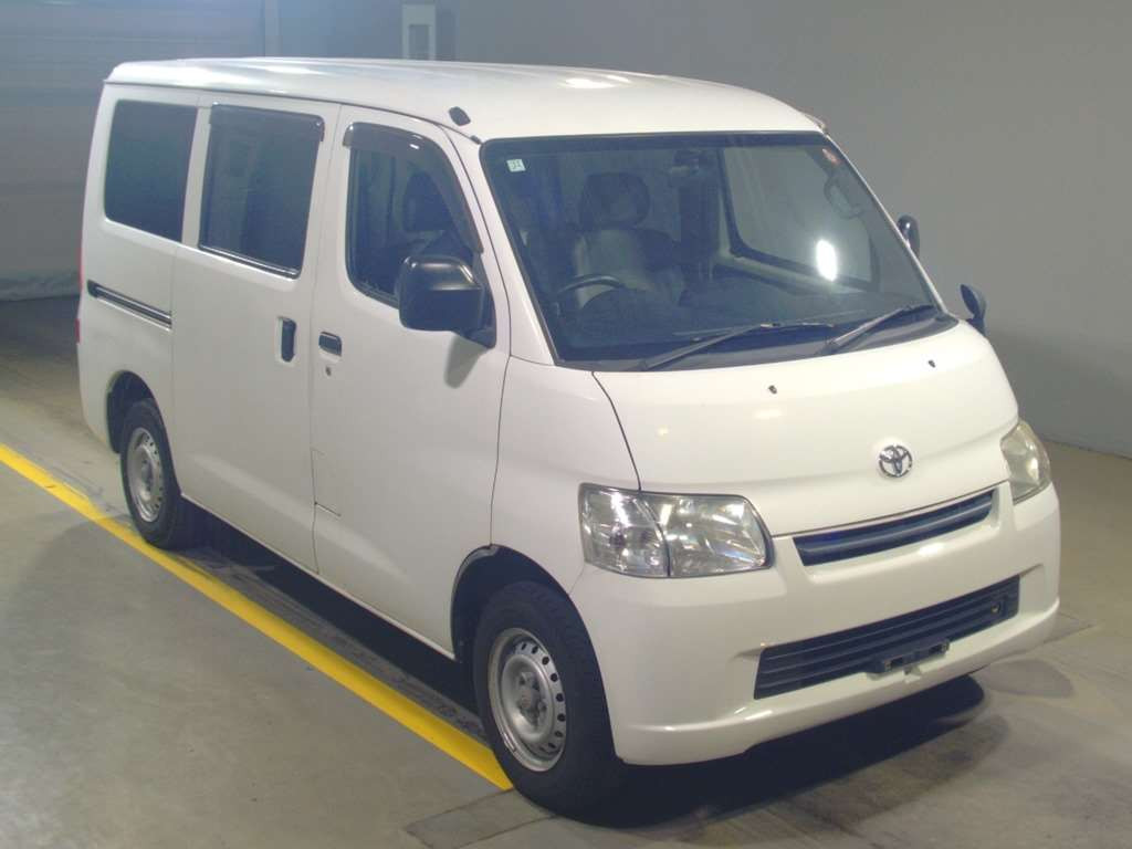 2014 Toyota Townace Van S402M[2]