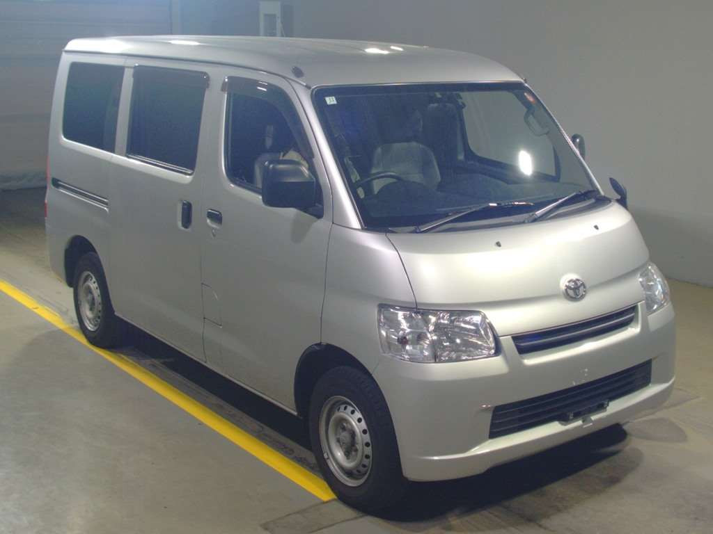 2019 Toyota Townace Van S402M[2]