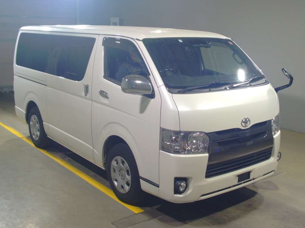 2019 Toyota Regiusace Van GDH201V[2]