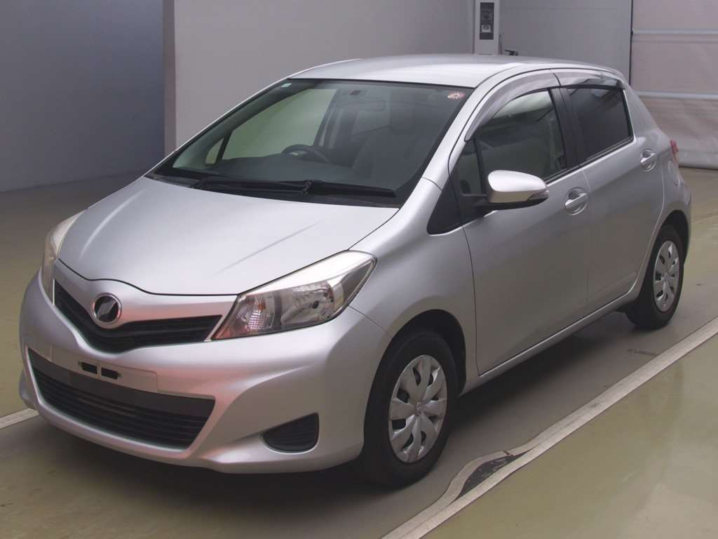 2012 Toyota Vitz NSP130[0]