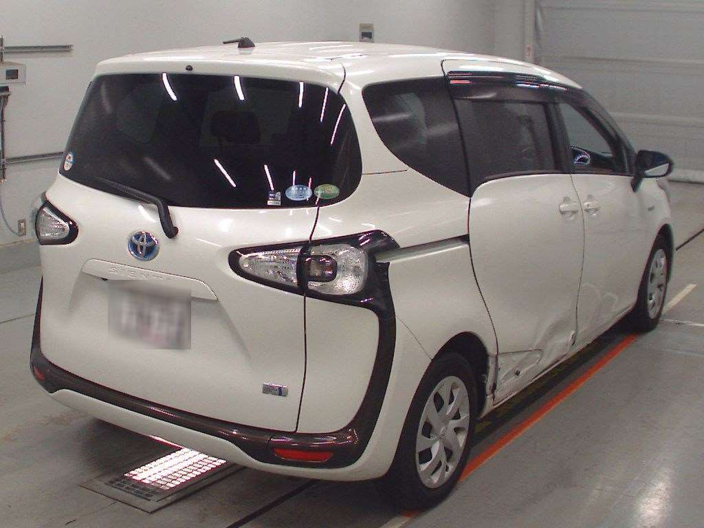 2016 Toyota Sienta NHP170G[1]