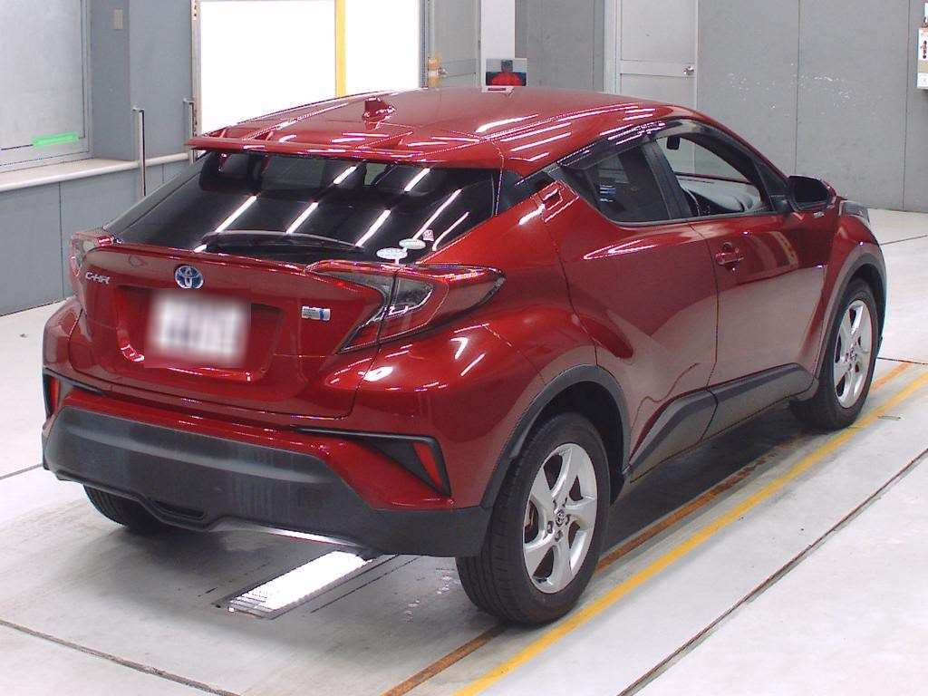 2018 Toyota C-HR ZYX10[1]