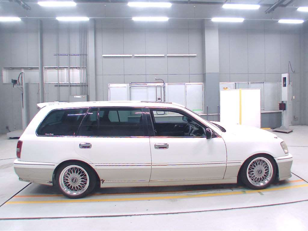 2003 Toyota Crown Estate JZS171W[2]