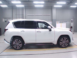 2023 Lexus LX