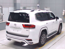 2023 Toyota Land Cruiser