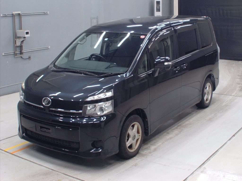 2013 Toyota Voxy ZRR70G[0]