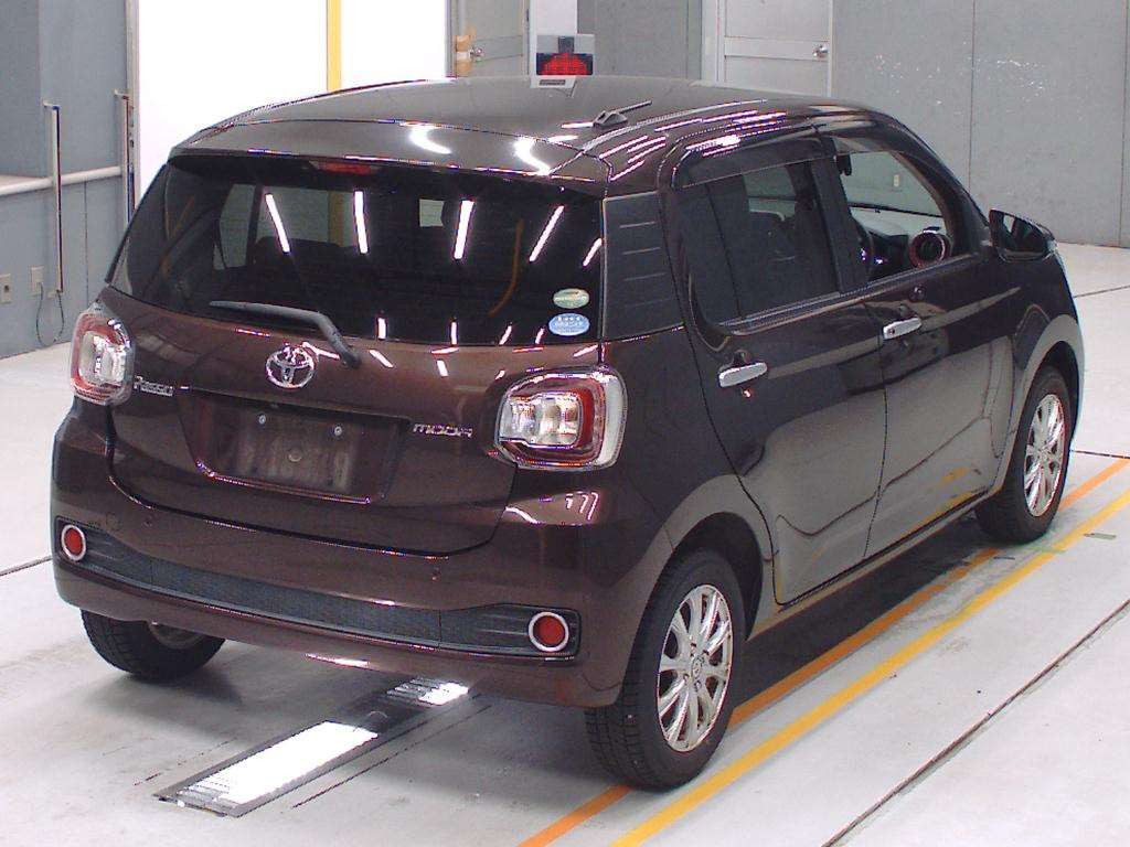 2016 Toyota Passo M700A[1]