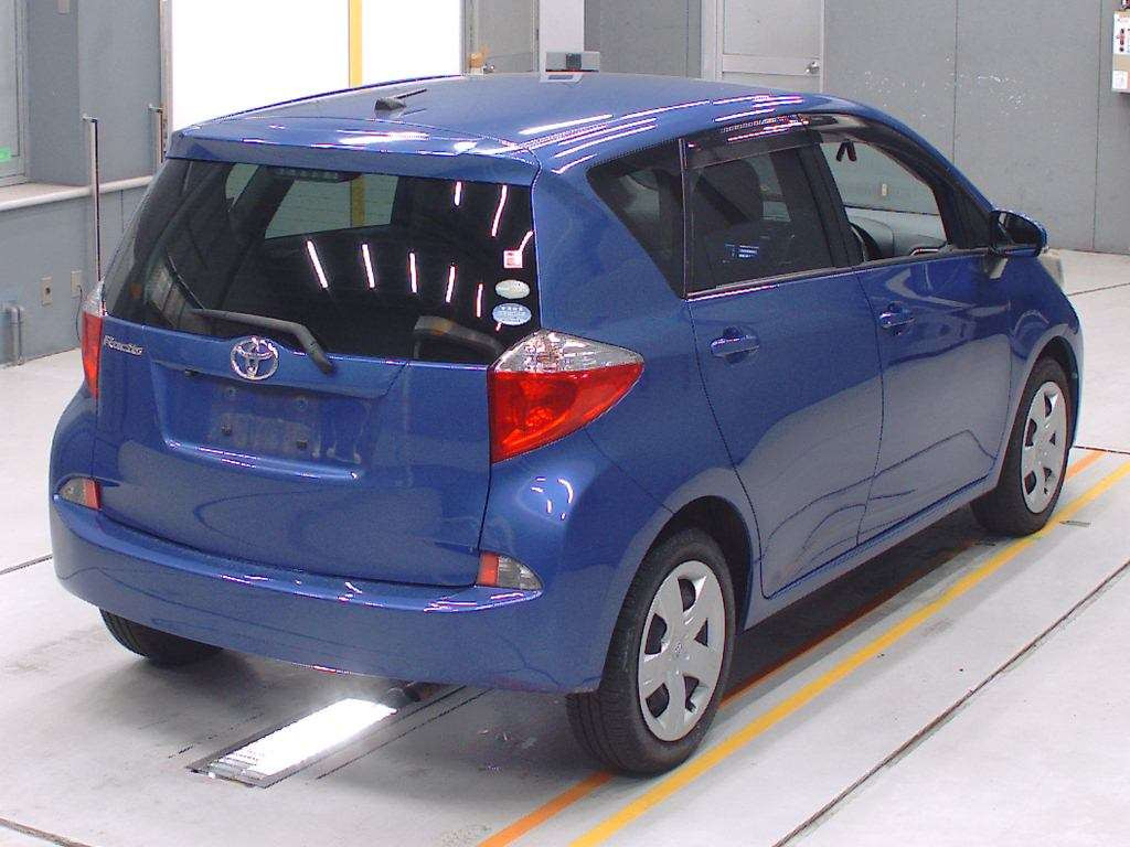 2011 Toyota Ractis NSP120[1]